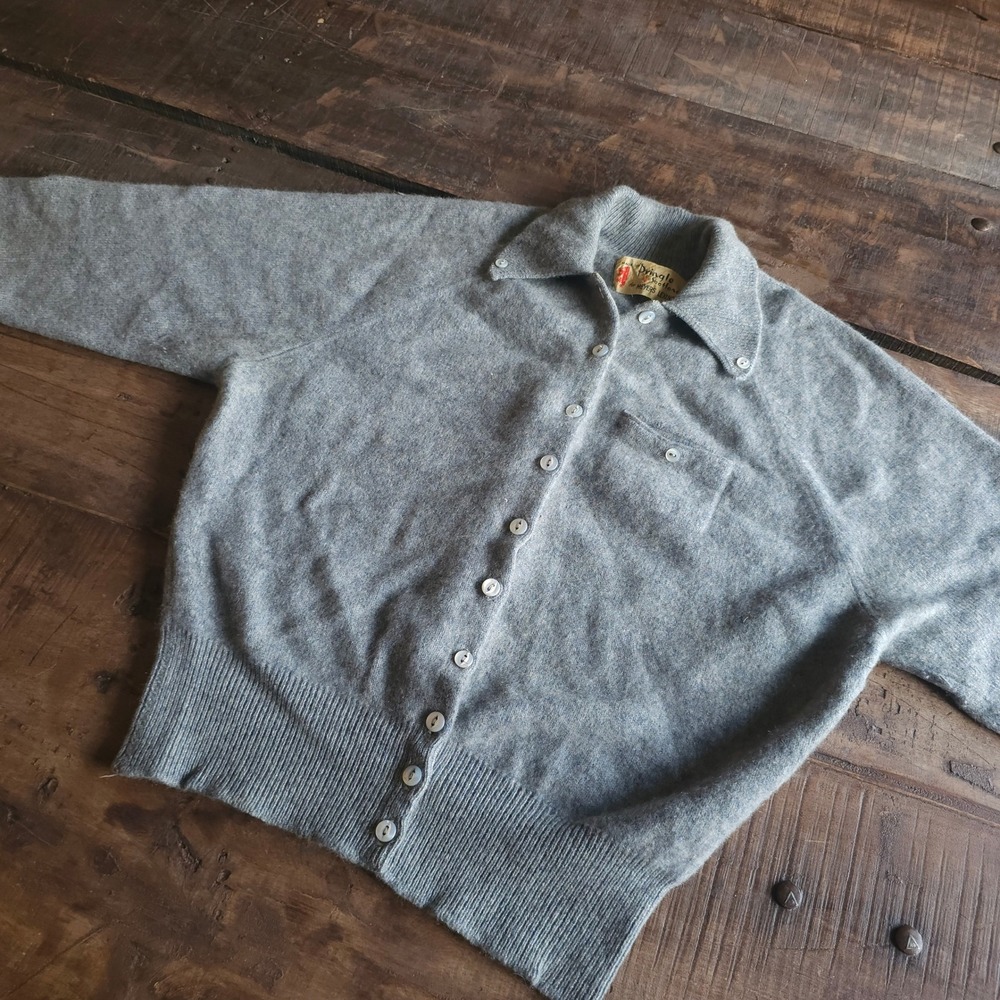 Vintage Pringle of Scotland Gray Cashmere Cardigan Sweater Button  Collared 1950